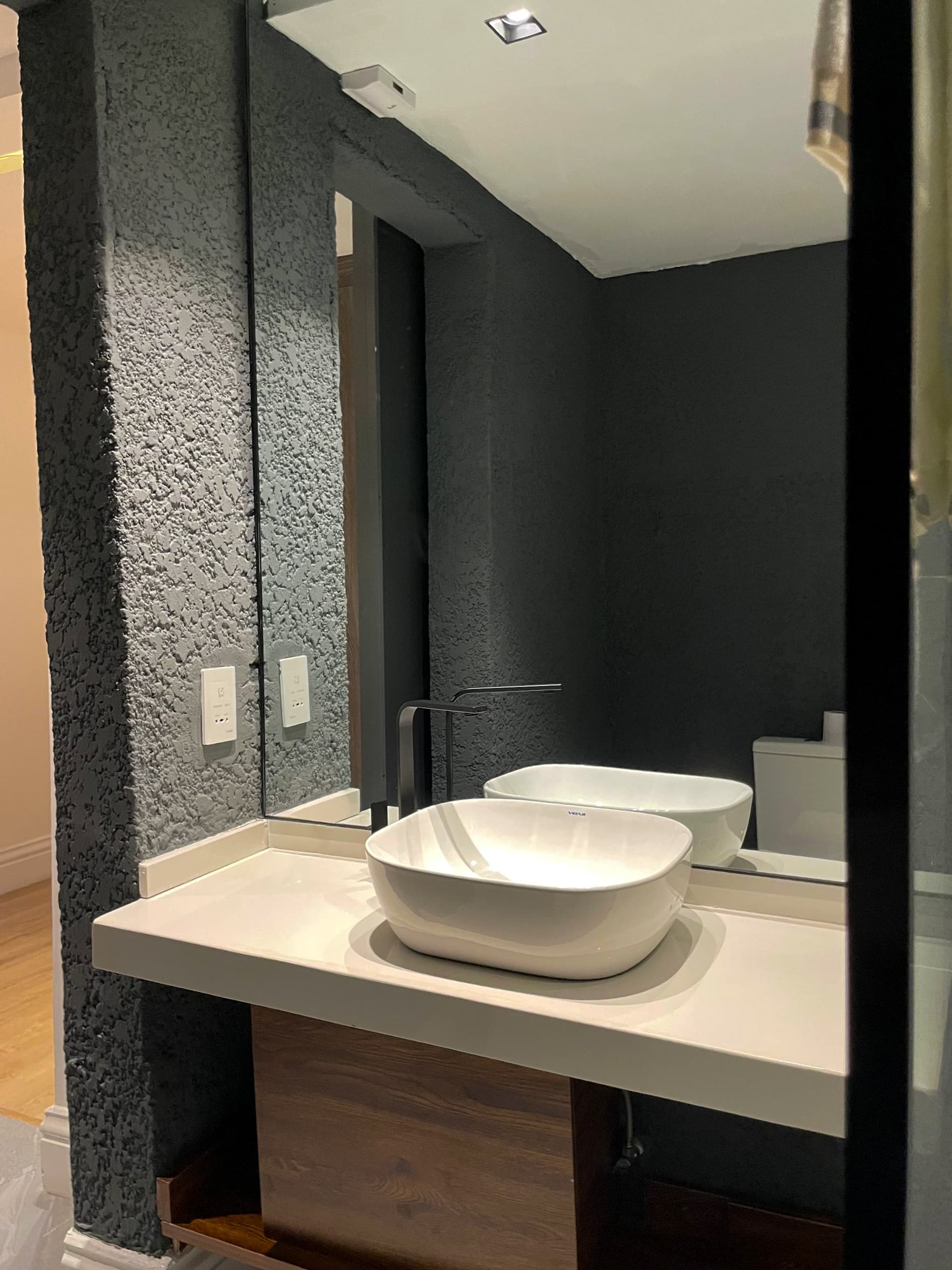 1-Bedroom Suite — Room 102 at Tavern Residence, photo 2 of 9