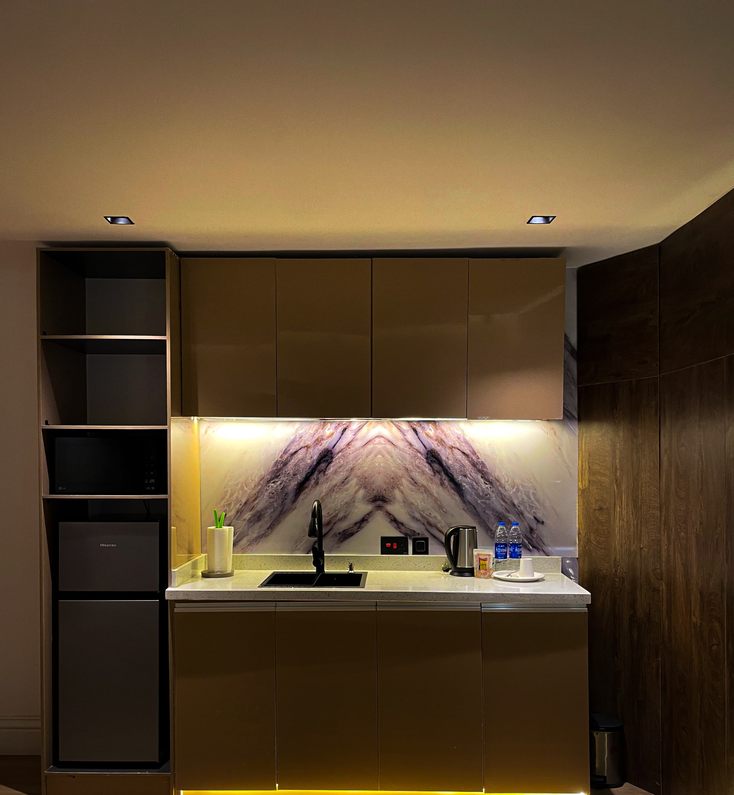 Studio Room — Room 105 at Tavern Residence, photo 2 of 9
