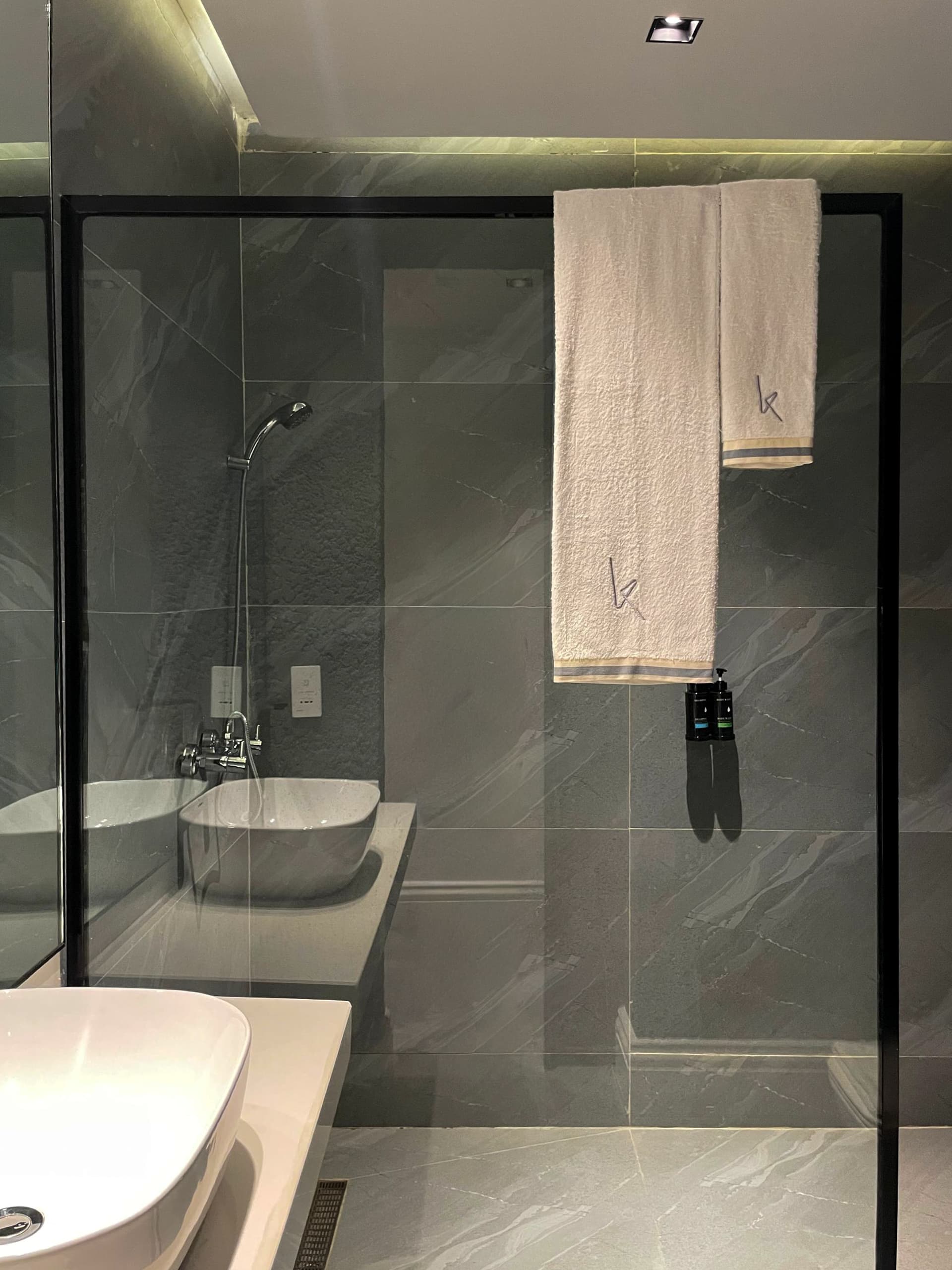 Studio Room — Room 105 at Tavern Residence, photo 8 of 9