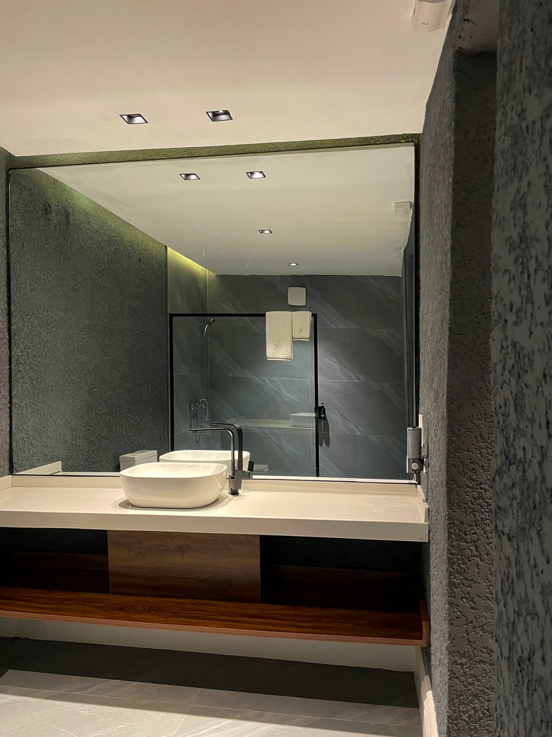 1-Bedroom Suite — Room 108 at Tavern Residence, photo 4 of 10