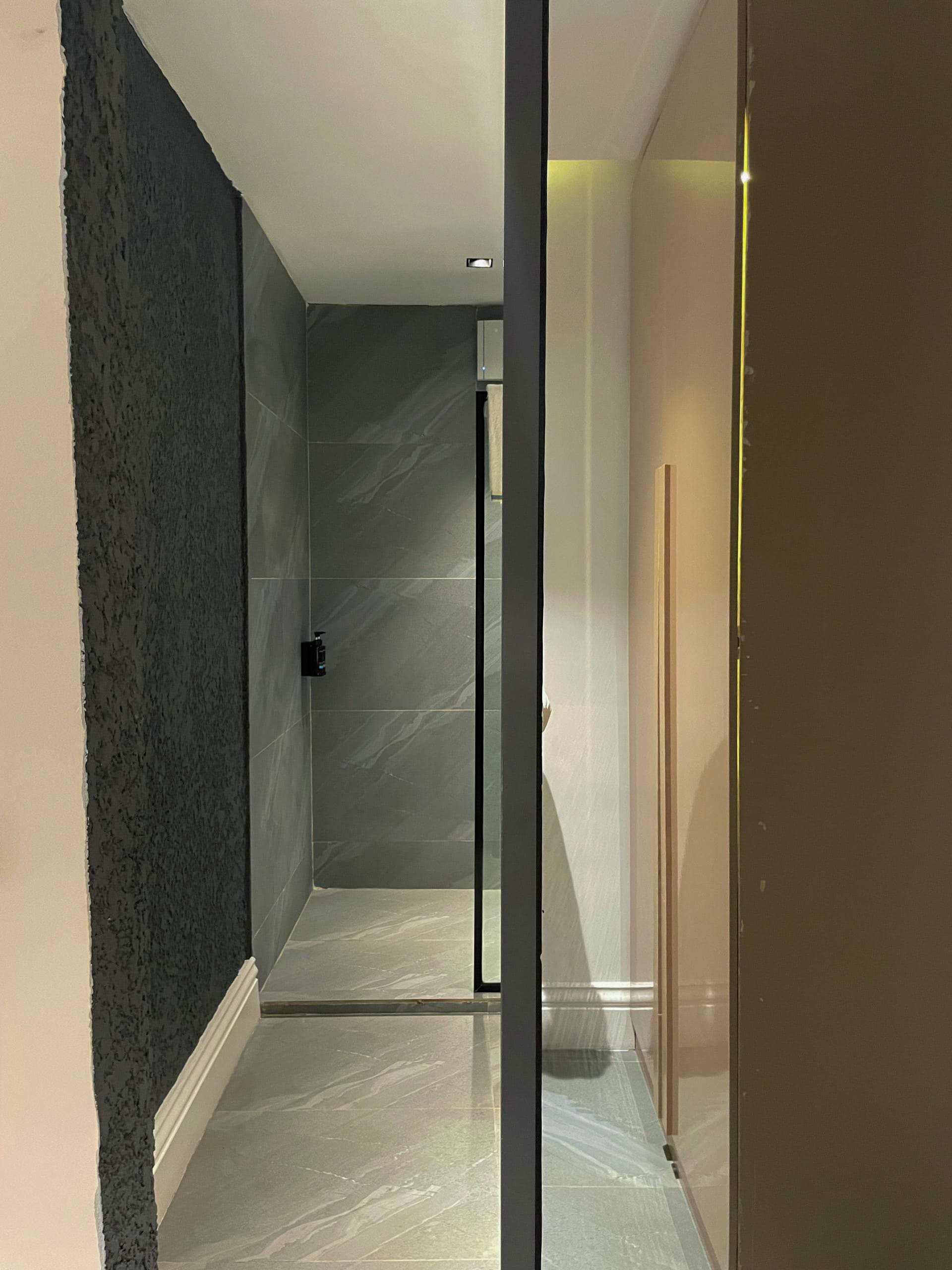 Studio Room — Room 109 at Tavern Residence, photo 3 of 10